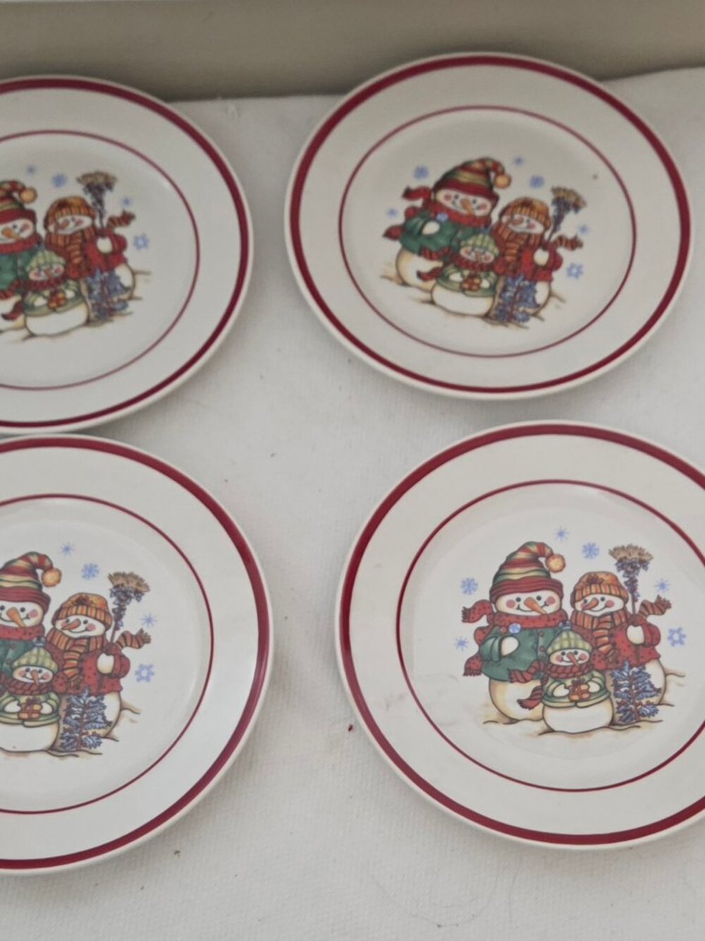 Set 4 Totally Today SNOWMAN FAMILY Christmas Dishes Bread Plates